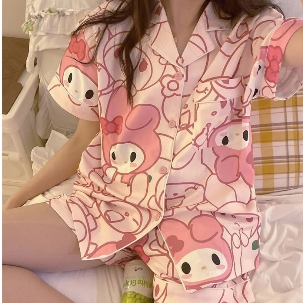 50% off w❤️ Sanrio  Kawaii Hello Kitty Kuromi My Melody pajama set M NWoT sk0116